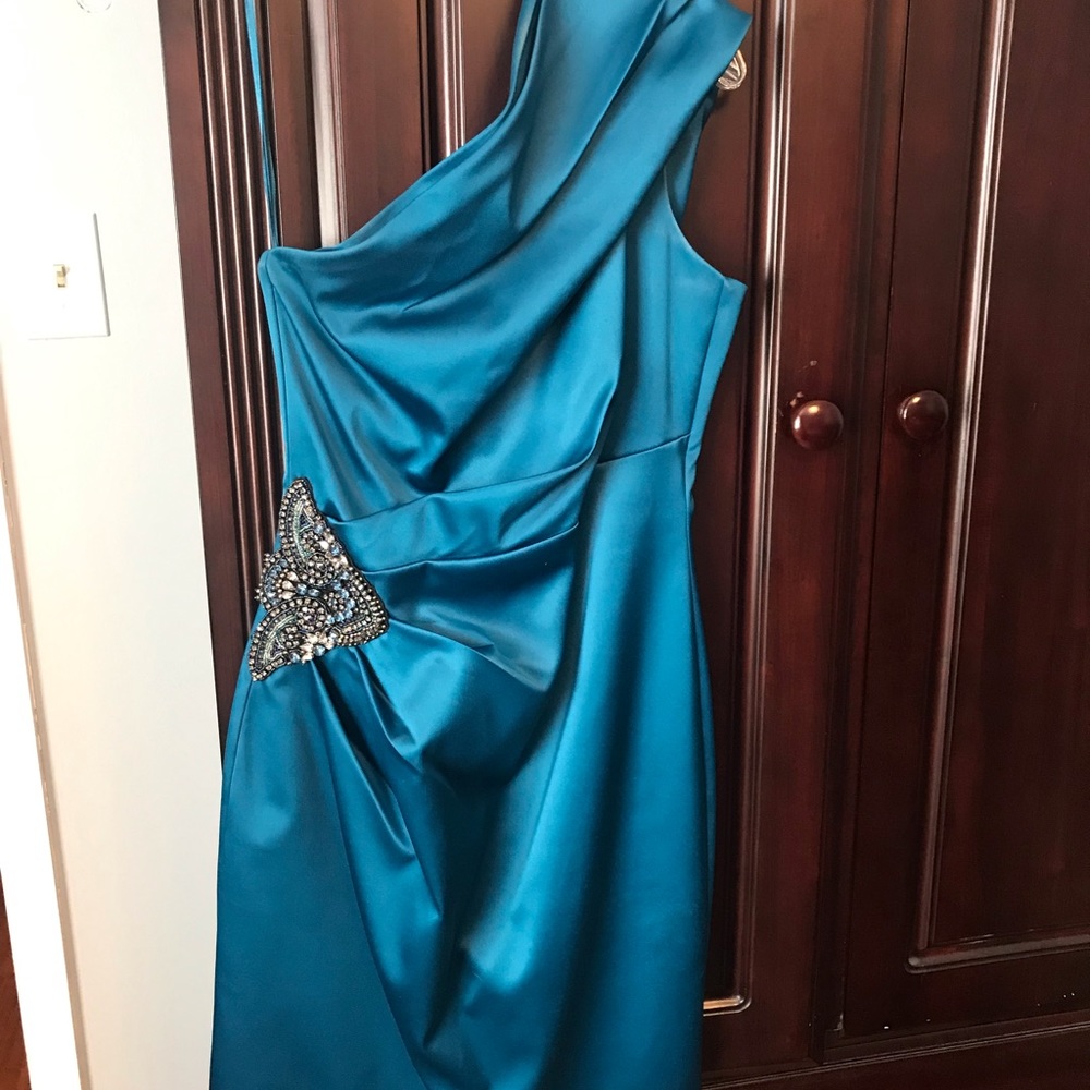 Eliza J dress. Blue/green color. Size 4.
